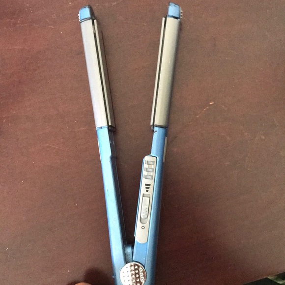 Flat Iron by Babybliss - Picture 5 of 5